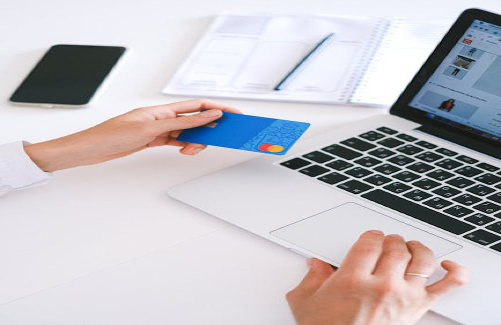Wat is het verschil tussen een webshop en een marktplaats?